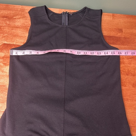 Free People size S/M Black Dress, with pockets GUC. 16 inch pit to pit - Picture 8 of 8